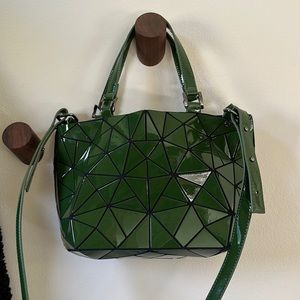 Geometric green crossbody bag